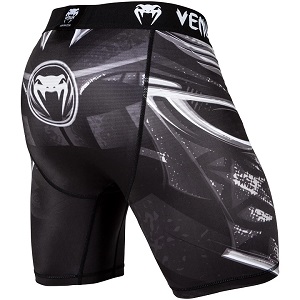 Venum - Pantalones Cortos de Compresión / Gladiator 3.0 / Negro / Large